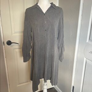 Cupid Gray Button-Up Long Sleeve Dress tiered